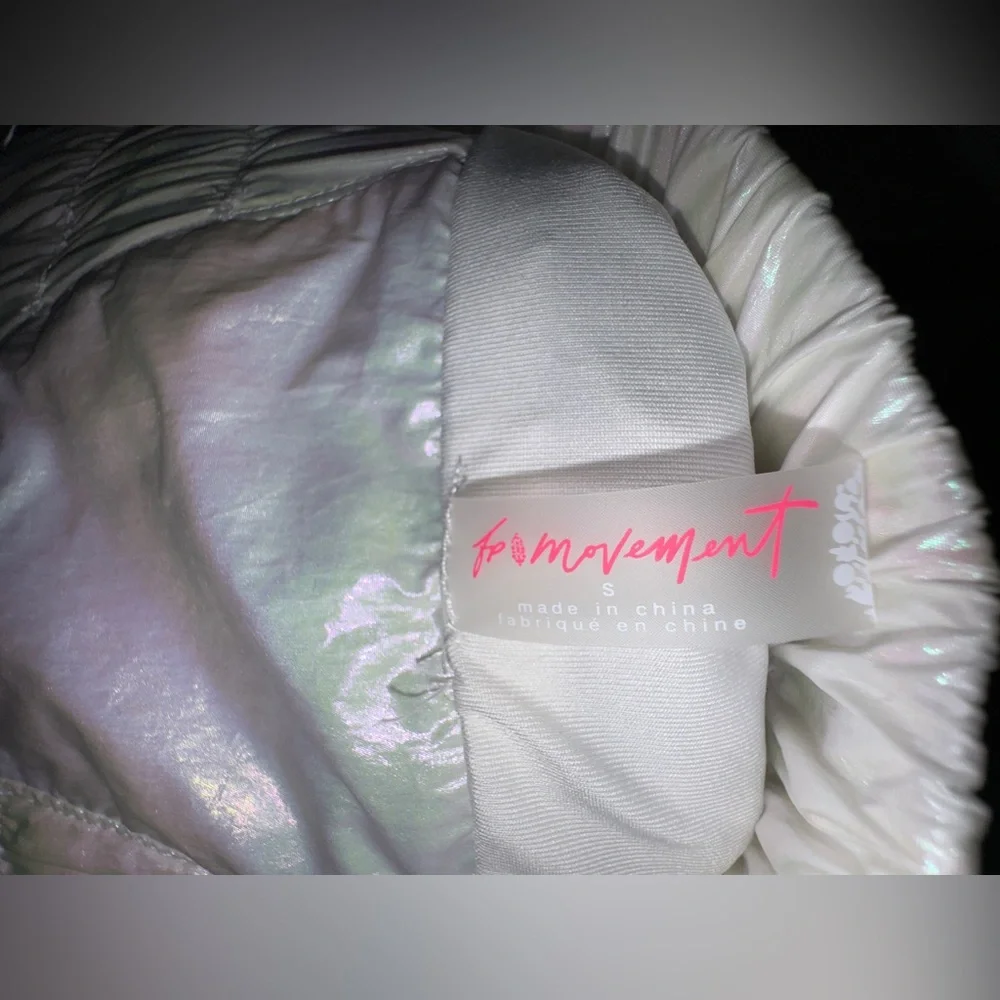 RARE Free People Movement Way Home Shine White Shorts Size Small 🪷 Like New - Picture 9 of 10